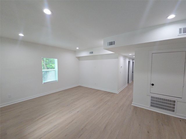 8101 Venus Street A, Houston, TX 77088