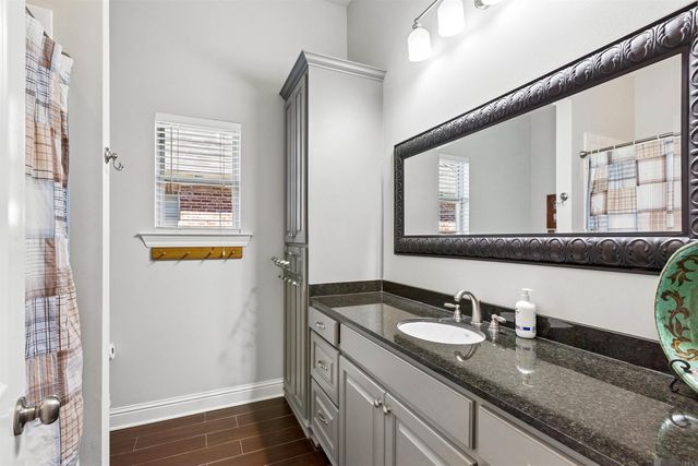 8970 Carriagewood Estates Dr, Saint George, LA 70817