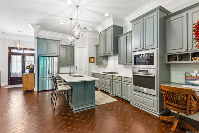 8970 Carriagewood Estates Dr, Saint George, LA 70817