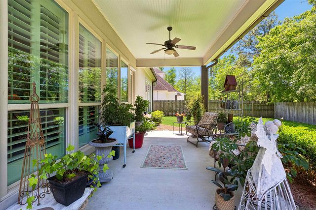 8970 Carriagewood Estates Dr, Saint George, LA 70817