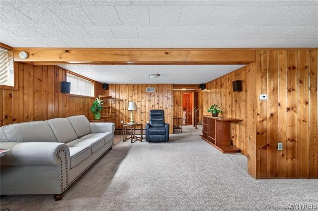 49 Boxwood Circle, Hamburg, NY 14075