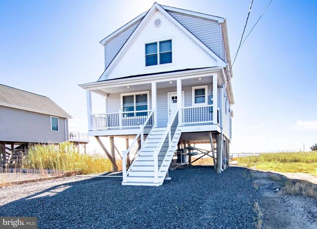 327 OAKLAND AVE, Pleasantville, NJ 08232