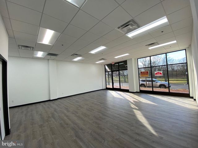 450 HARRISON ST SE, Leesburg, VA 20175