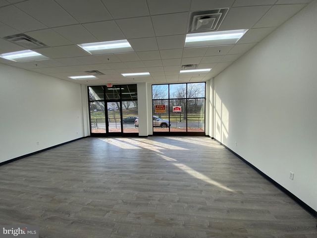 450 HARRISON ST SE, Leesburg, VA 20175