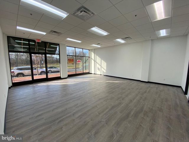 450 HARRISON ST SE, Leesburg, VA 20175