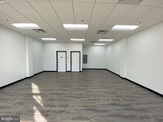 450 HARRISON ST SE, Leesburg, VA 20175