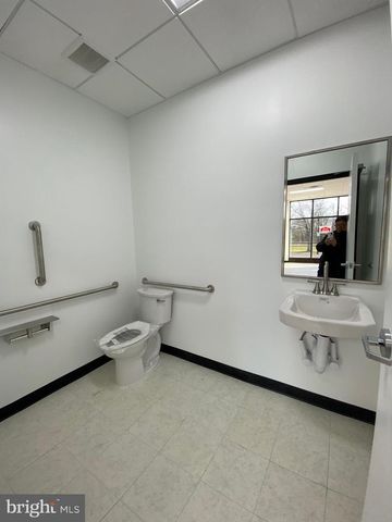 450 HARRISON ST SE, Leesburg, VA 20175