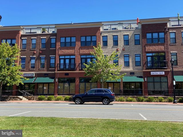 450 HARRISON ST SE, Leesburg, VA 20175