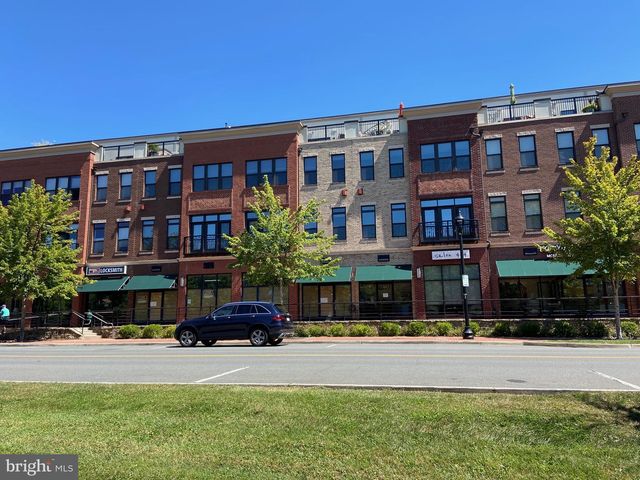 450 HARRISON ST SE, Leesburg, VA 20175