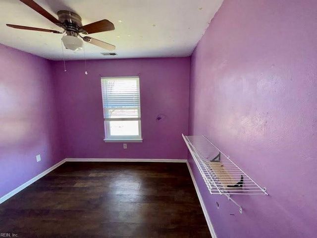 304 Quail Meadow DR, Chesapeake, VA 23323