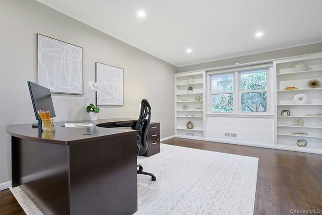 2 Doris Drive, Scarsdale, NY 10583