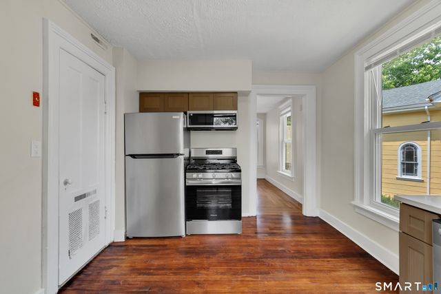 7 University Place, New Haven, CT 06511