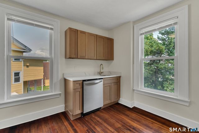 7 University Place, New Haven, CT 06511