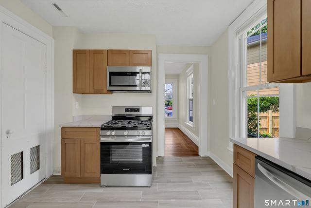 7 University Place, New Haven, CT 06511