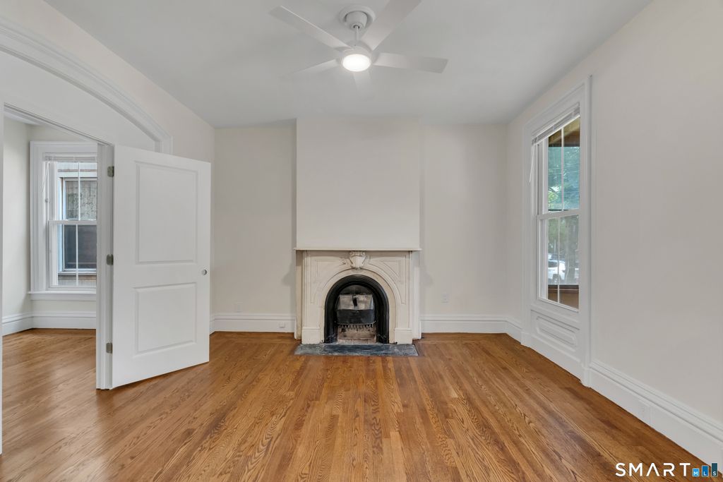 7 University Place, New Haven, CT 06511