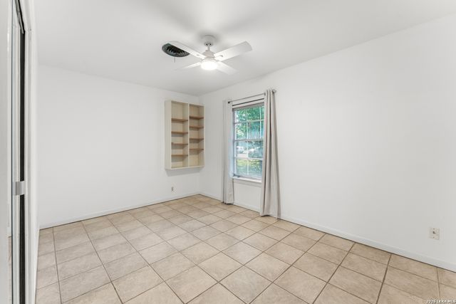 118 RICHTER AVE, Boerne, TX 78006