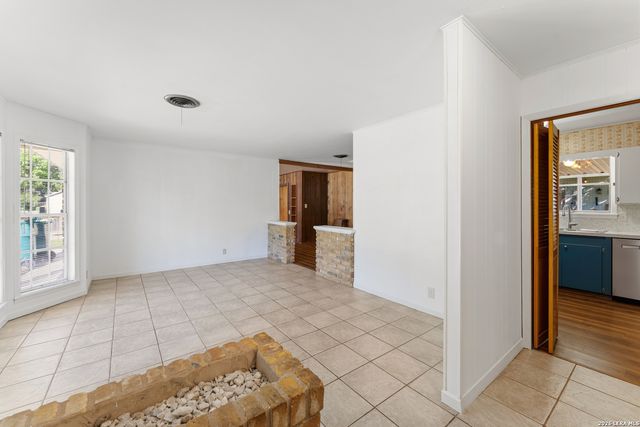 118 RICHTER AVE, Boerne, TX 78006