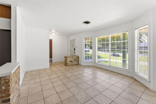 118 RICHTER AVE, Boerne, TX 78006