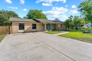 118 RICHTER AVE, Boerne, TX 78006