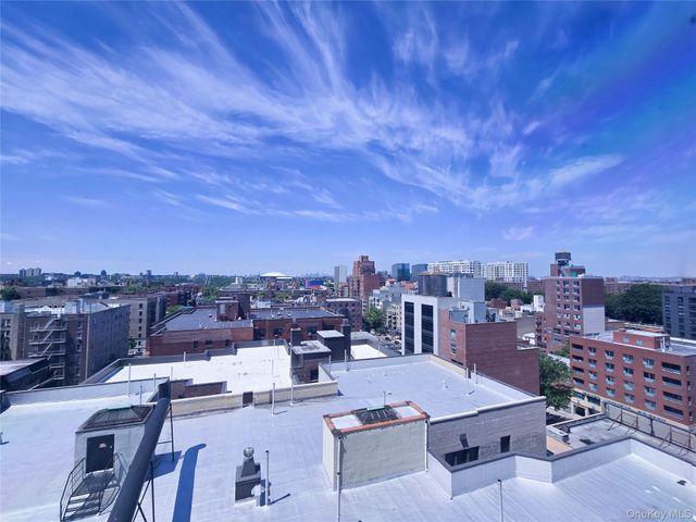 133-47 Sanford Avenue 11A, Flushing, NY 11355