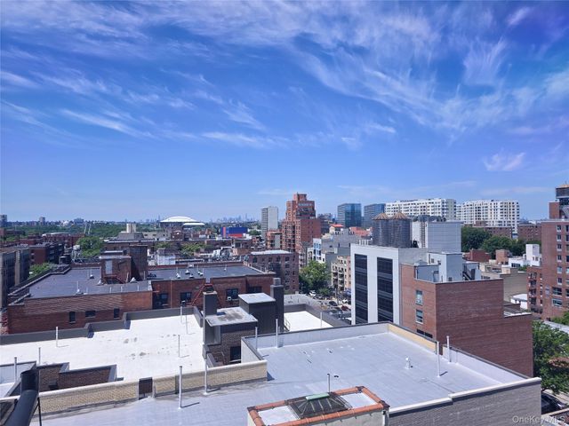 133-47 Sanford Avenue 11A, Flushing, NY 11355