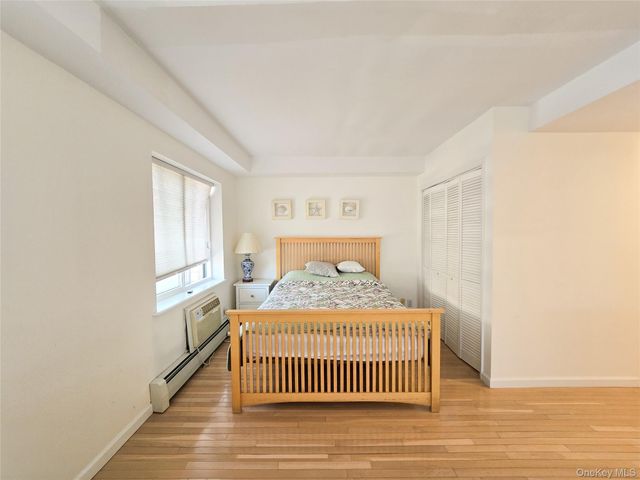 133-47 Sanford Avenue 11A, Flushing, NY 11355