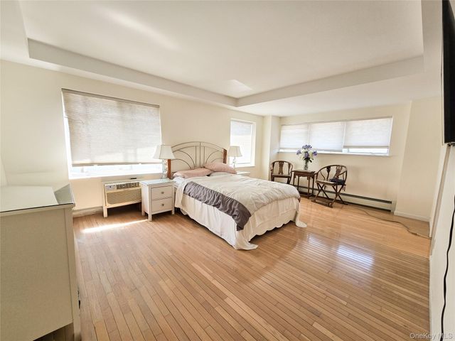 133-47 Sanford Avenue 11A, Flushing, NY 11355