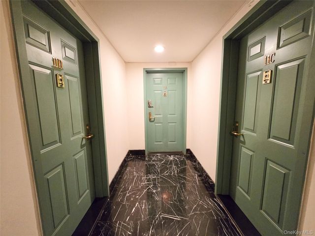 133-47 Sanford Avenue 11A, Flushing, NY 11355