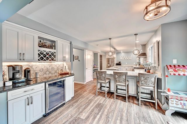 21 Thorne Hill Drive, Florence, KY 41042