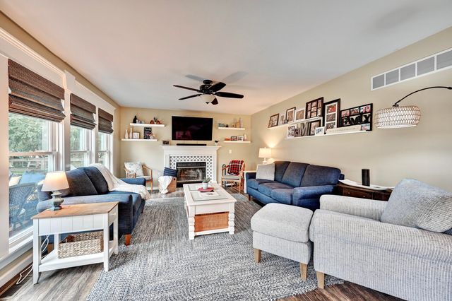 21 Thorne Hill Drive, Florence, KY 41042