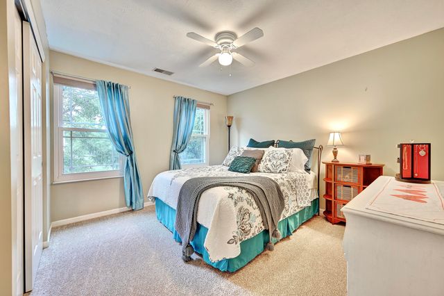21 Thorne Hill Drive, Florence, KY 41042