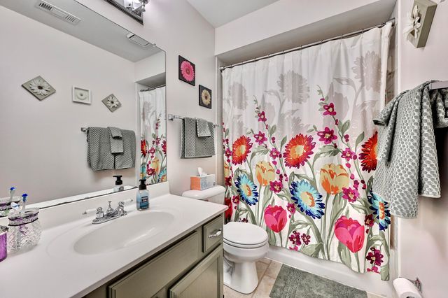 21 Thorne Hill Drive, Florence, KY 41042