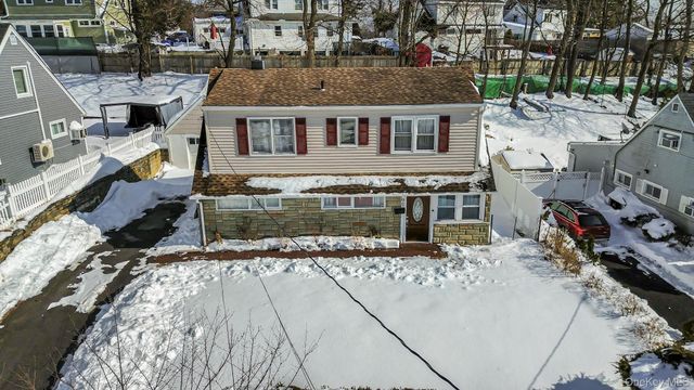 90 Mountaindale Road, Yonkers, NY 10710