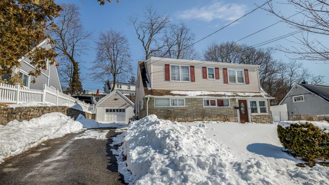 90 Mountaindale Road, Yonkers, NY 10710