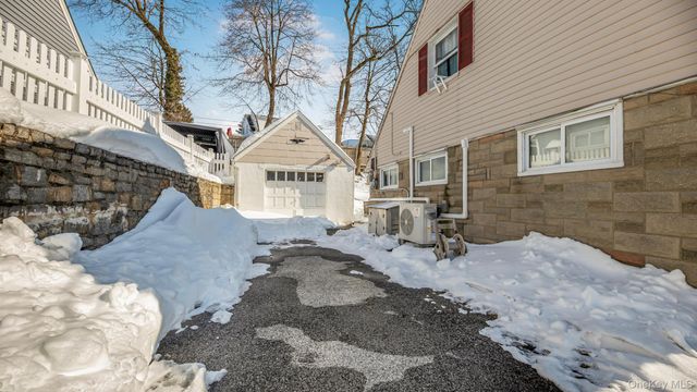 90 Mountaindale Road, Yonkers, NY 10710