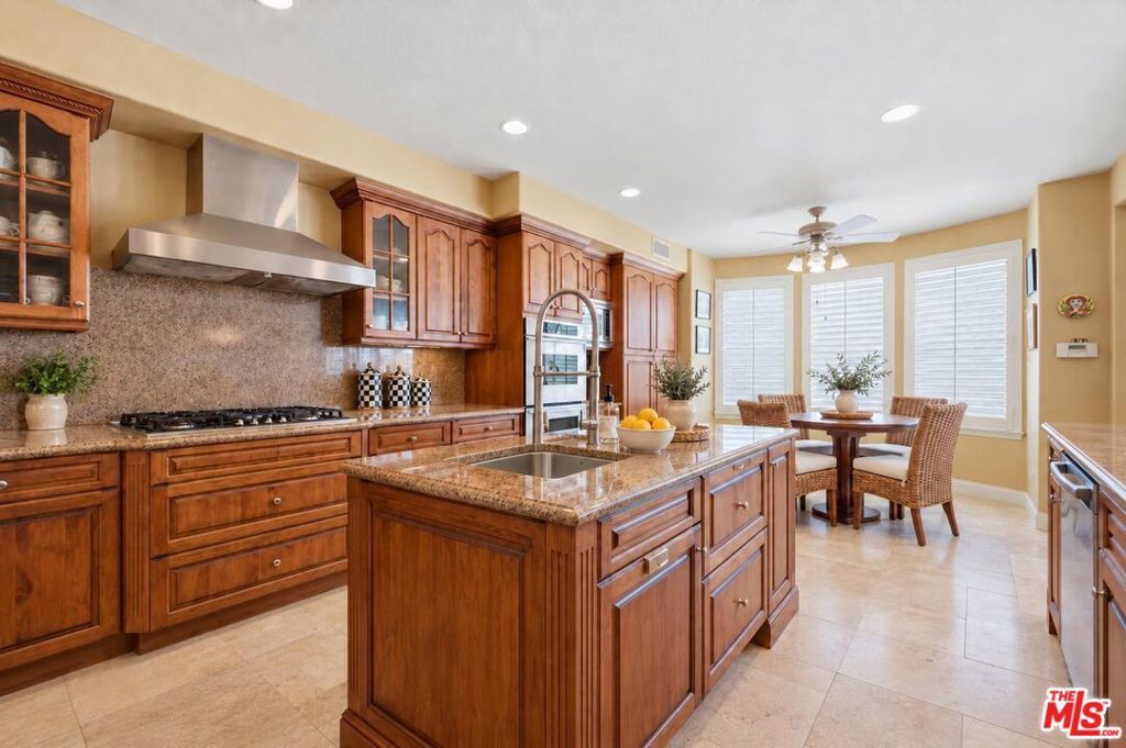 20264 Via Galileo, Porter Ranch, CA 91326 — photo 5