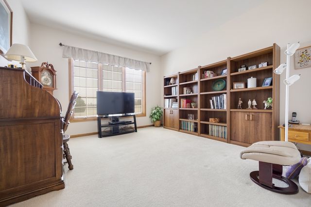 14N850 Engel Road, Hampshire, IL 60140