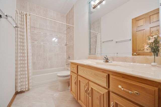 14N850 Engel Road, Hampshire, IL 60140