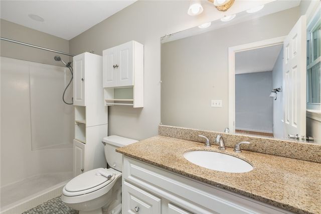 23 Algonquin Drive, Middletown, RI 02842