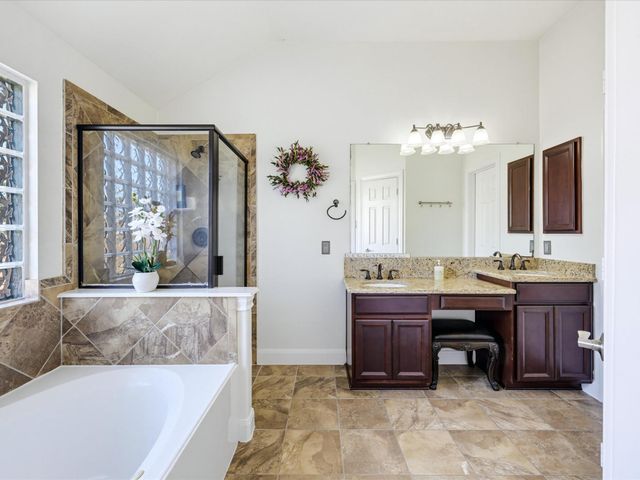 2521 Twisting Pine Court, Houston, TX 77345
