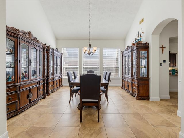 2521 Twisting Pine Court, Houston, TX 77345