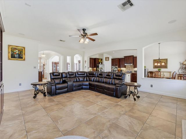 2521 Twisting Pine Court, Houston, TX 77345