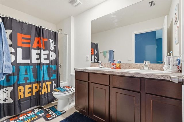 7811 DAVIE RAY DRIVE, Zephyrhills, FL 33540