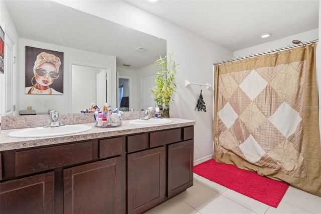 7811 DAVIE RAY DRIVE, Zephyrhills, FL 33540