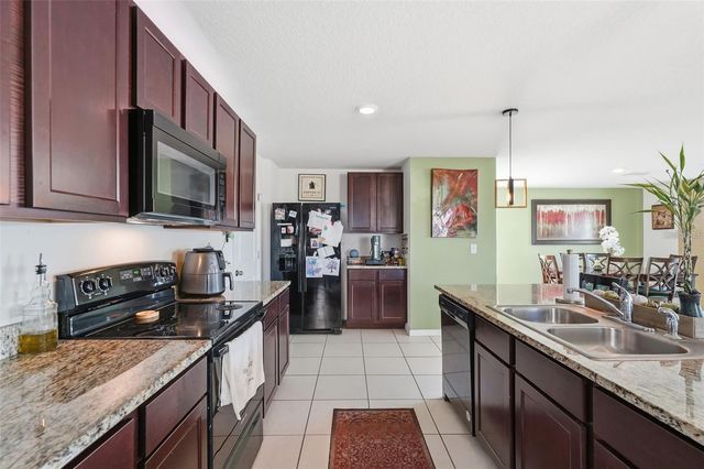 7811 DAVIE RAY DRIVE, Zephyrhills, FL 33540