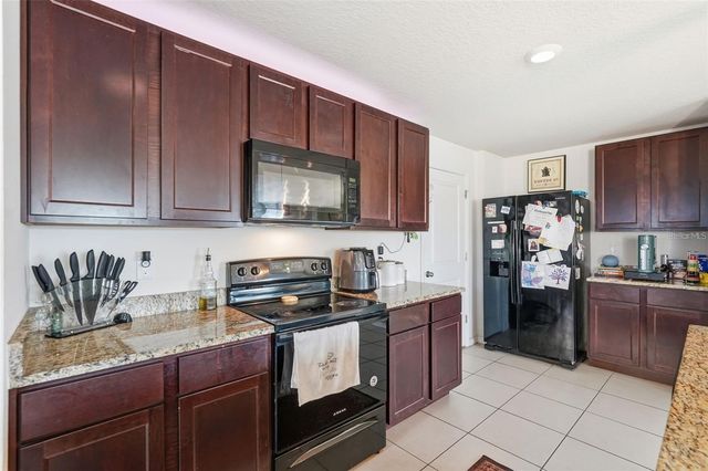 7811 DAVIE RAY DRIVE, Zephyrhills, FL 33540