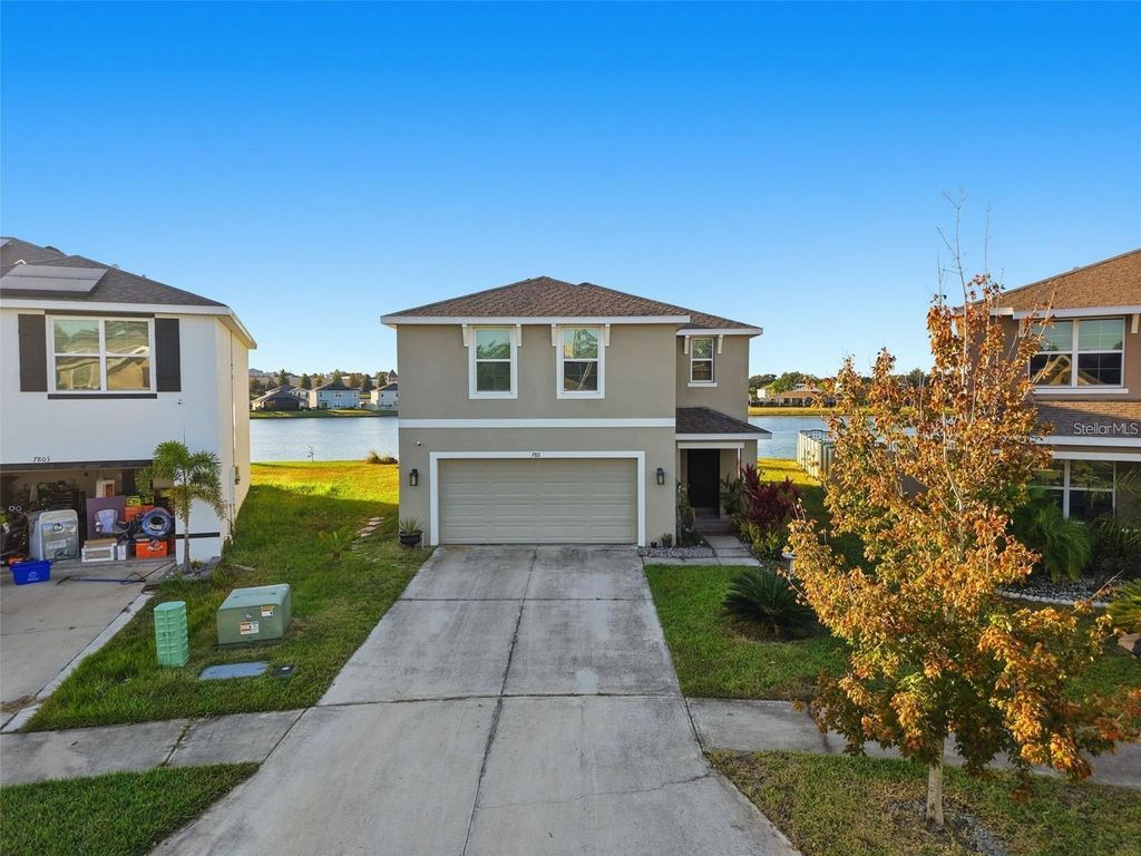 Image 2 of property listing at 7811 DAVIE RAY DRIVE, Zephyrhills, FL 33540