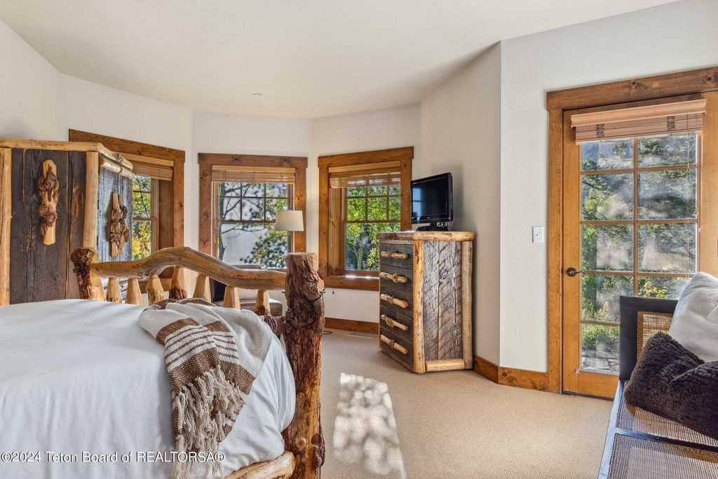 7592 OBSIDIAN Road, Teton Village, WY 83025 photo 21