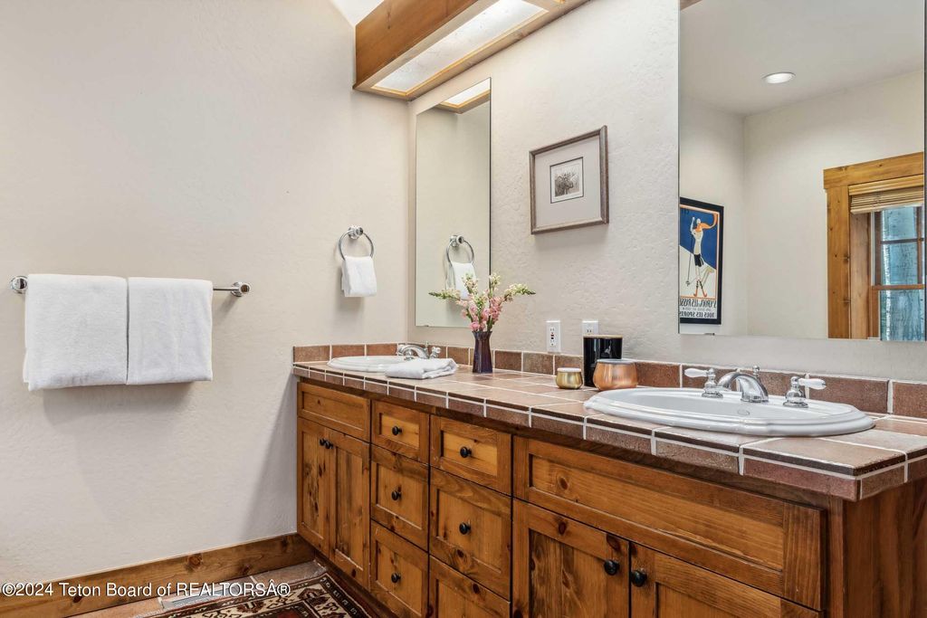 7592 OBSIDIAN Road, Teton Village, WY 83025 photo 26