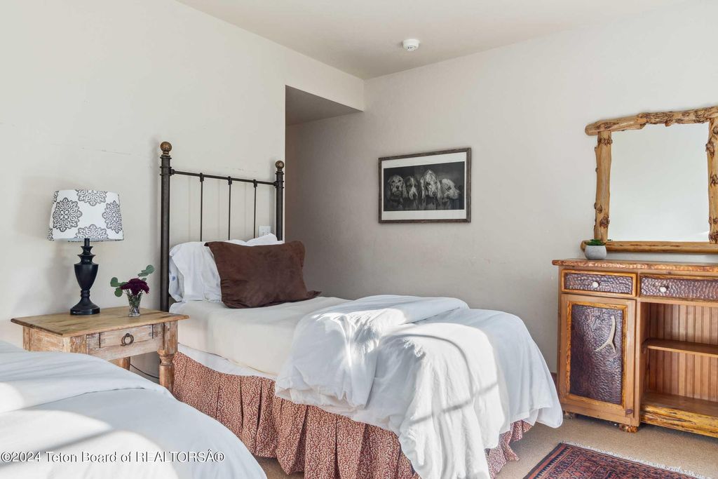 7592 OBSIDIAN Road, Teton Village, WY 83025 photo 27